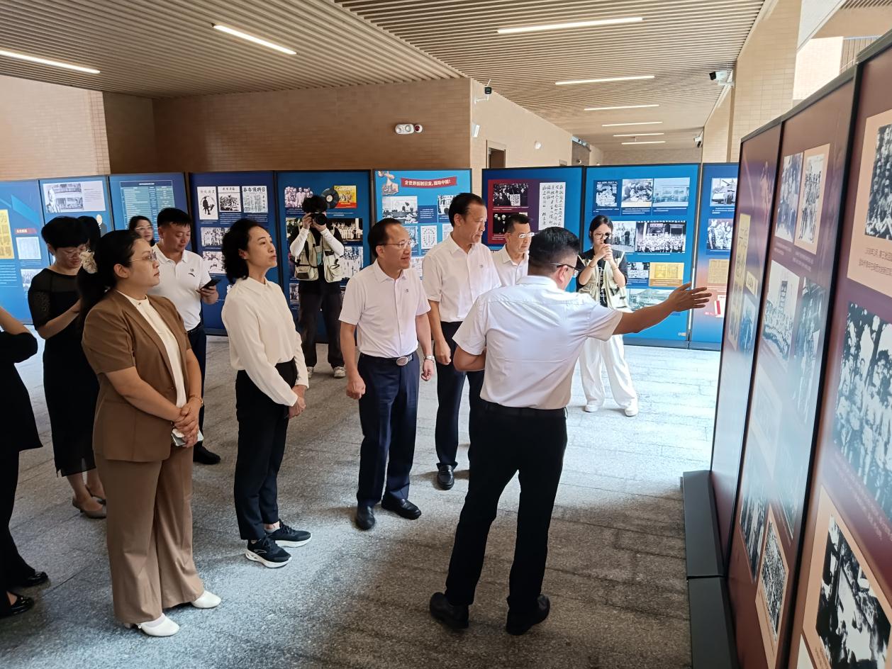 「侨乡故事」“广软”学子追捧“万里同心” 特展-图片2