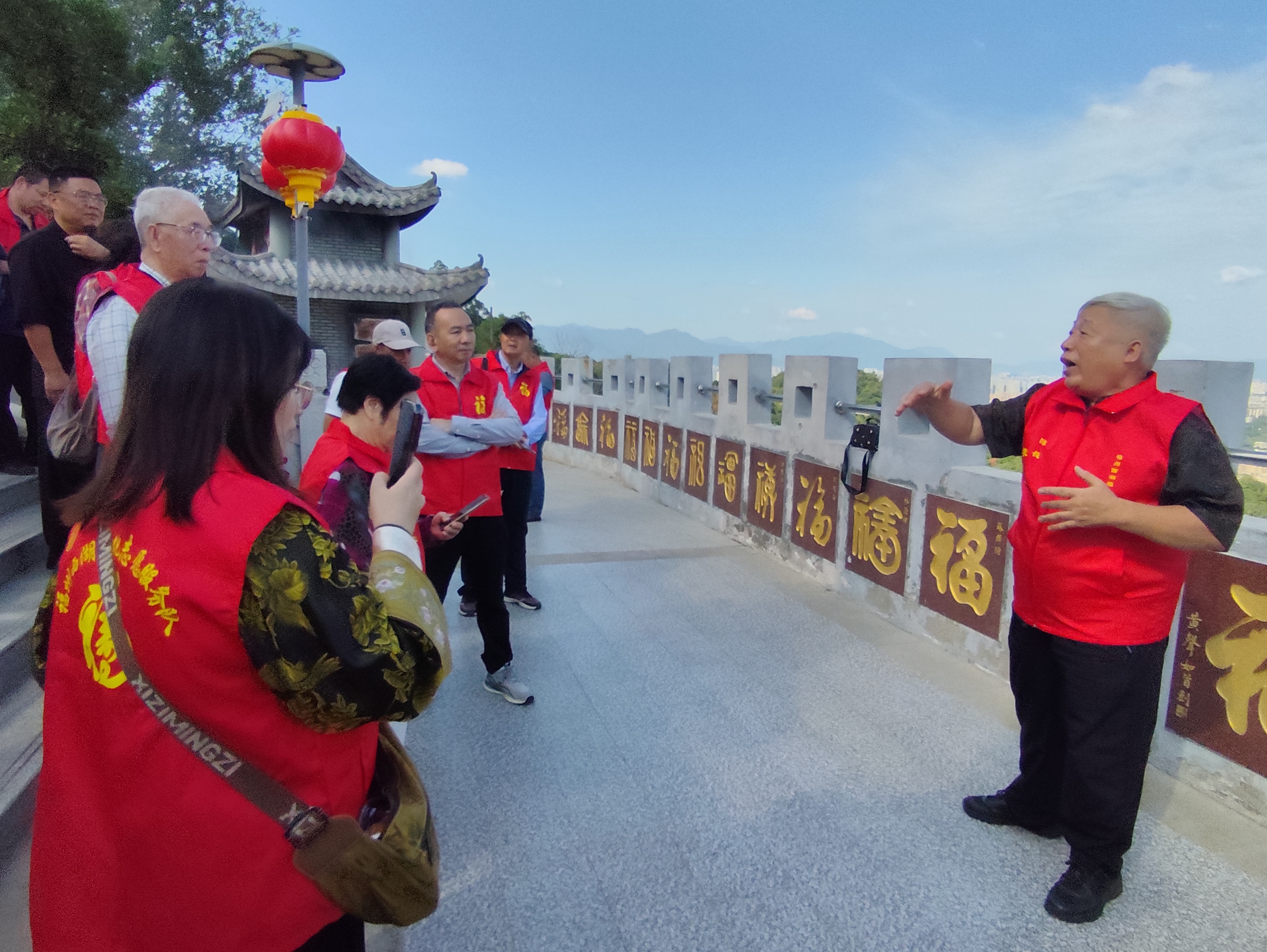 乙巳重阳高盖山盛会:老少同乐 共绘秋日风筝画卷-图片4