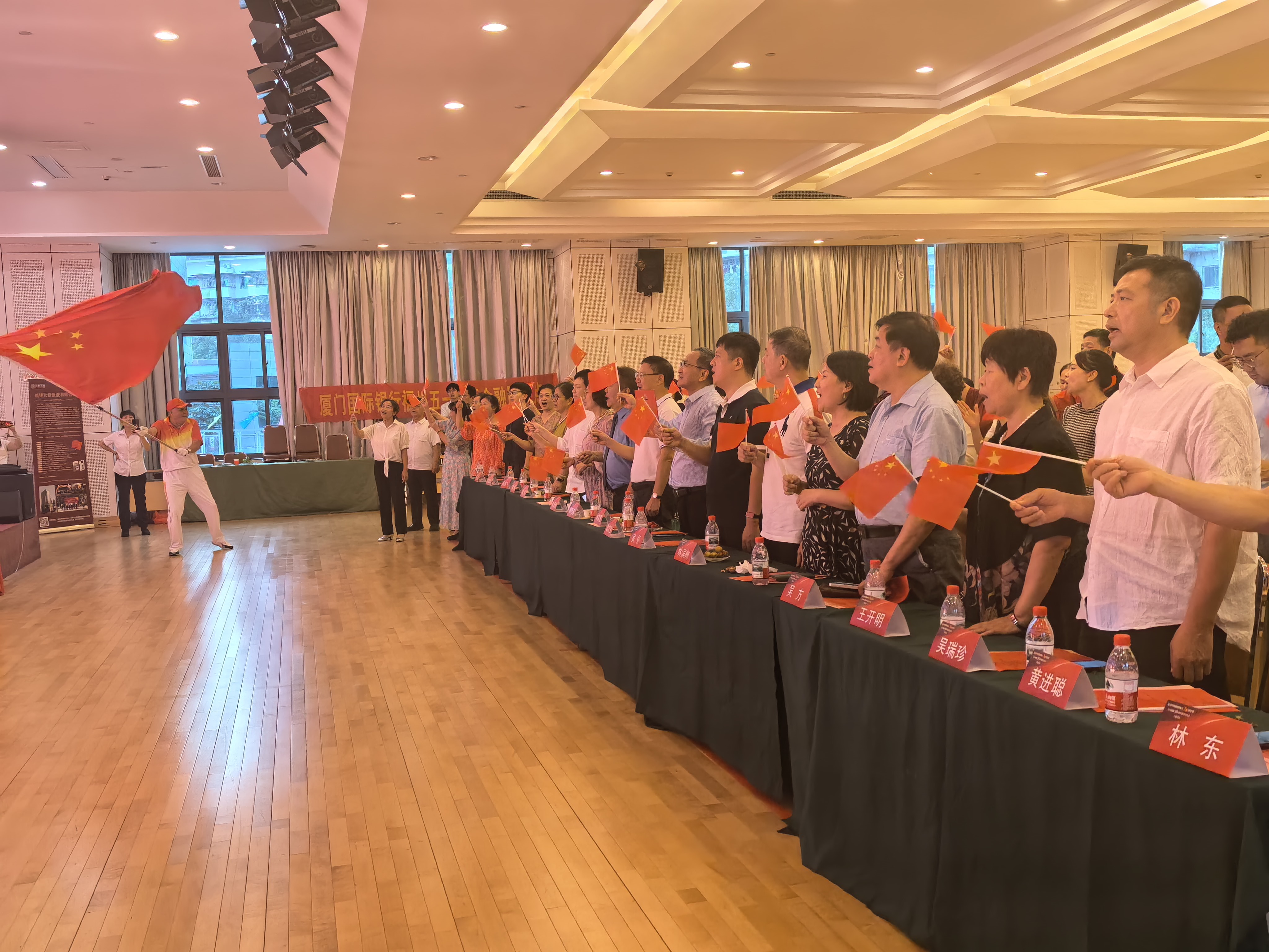 银鞍照白马 • 方寸寄侨心|纪念中国侨联成立70周年暨白马城雕捐建36周年个性化邮票首发活动在榕举行-图片10