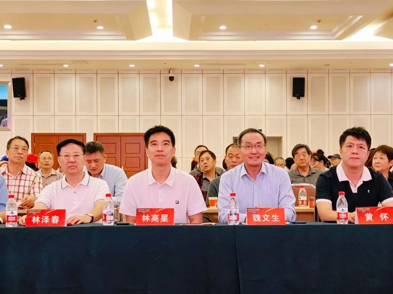 银鞍照白马 • 方寸寄侨心|纪念中国侨联成立70周年暨白马城雕捐建36周年个性化邮票首发活动在榕举行-图片6
