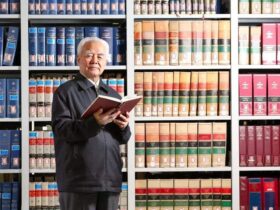 国家荣誉称号获得者——卫兴华