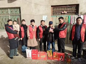 河南太康县朱口镇：初冬送温情 慰问暖人心