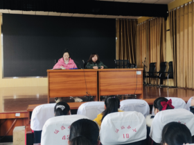 奋斗正当时,一起向未来——英山县白石坳小学召开新学期学生会干部会议