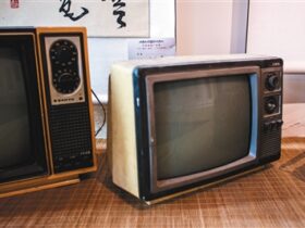 电视机改革印记：从“凸面”到“凹面”