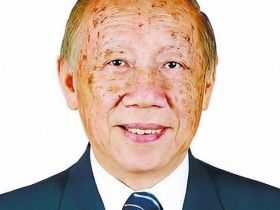 一生功业育桃李，斯人德誉满濠江——社会各界沉痛送别教育家尹君乐先生