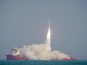 向前院士作为重要嘉宾应邀出席“一箭四星”运载火箭发射