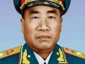 度量大如海,意志坚如钢——朱德在长征中的历史贡献